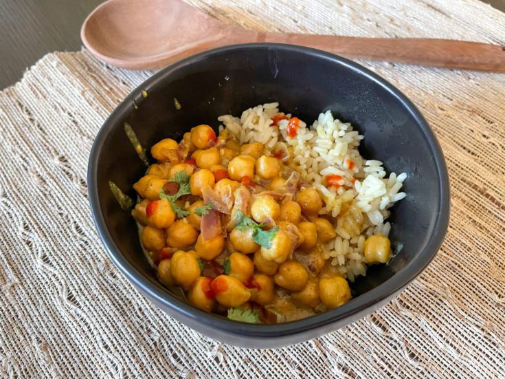 coconut curry chickpeas with rice